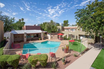 pool and pool patio at Zona Verde Apartments in Tucson AZ